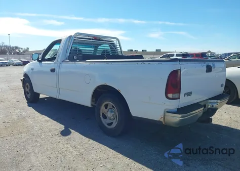 1997 Ford F150 z USA, uszkodzony, nr VIN 1FTDF1726VJA50930